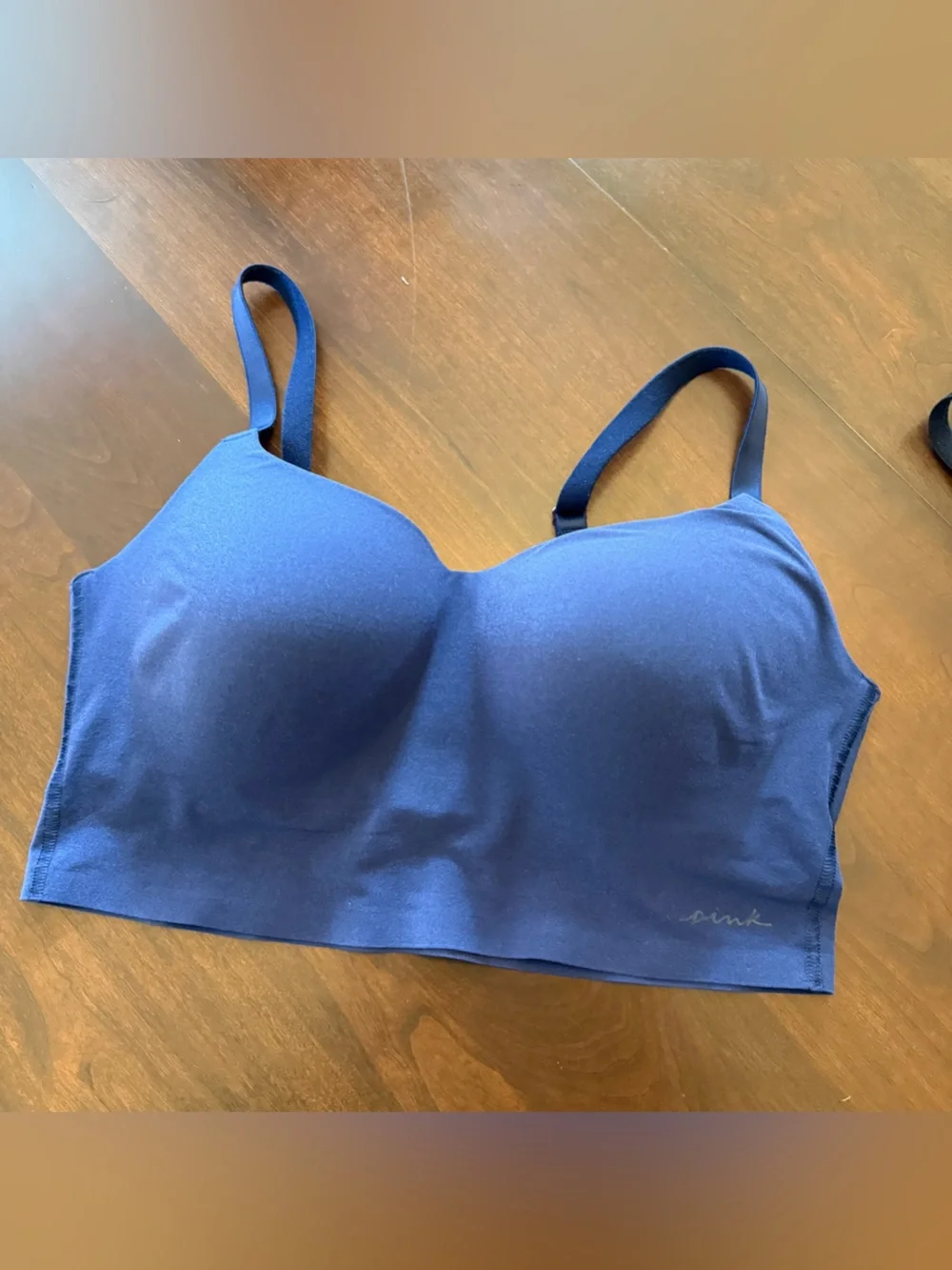 2 PINK Victoria’s Secret Wireless Lightly Lined Bra size large - Picture 3 of 10